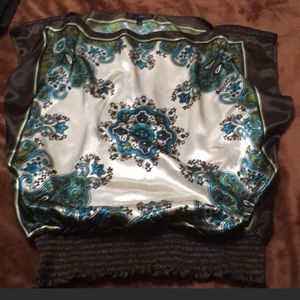 Silky boho cold shoulder top mandala pattern